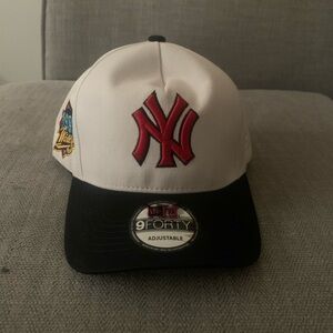New Era Black and White 9FORTY Cap